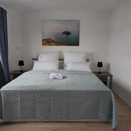 קאסל Hercules Horizon Apartment מראה חיצוני תמונה